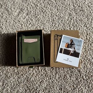 Brand new Olive Andar Denner Wallet! Andar X Daryl-Ann Denner